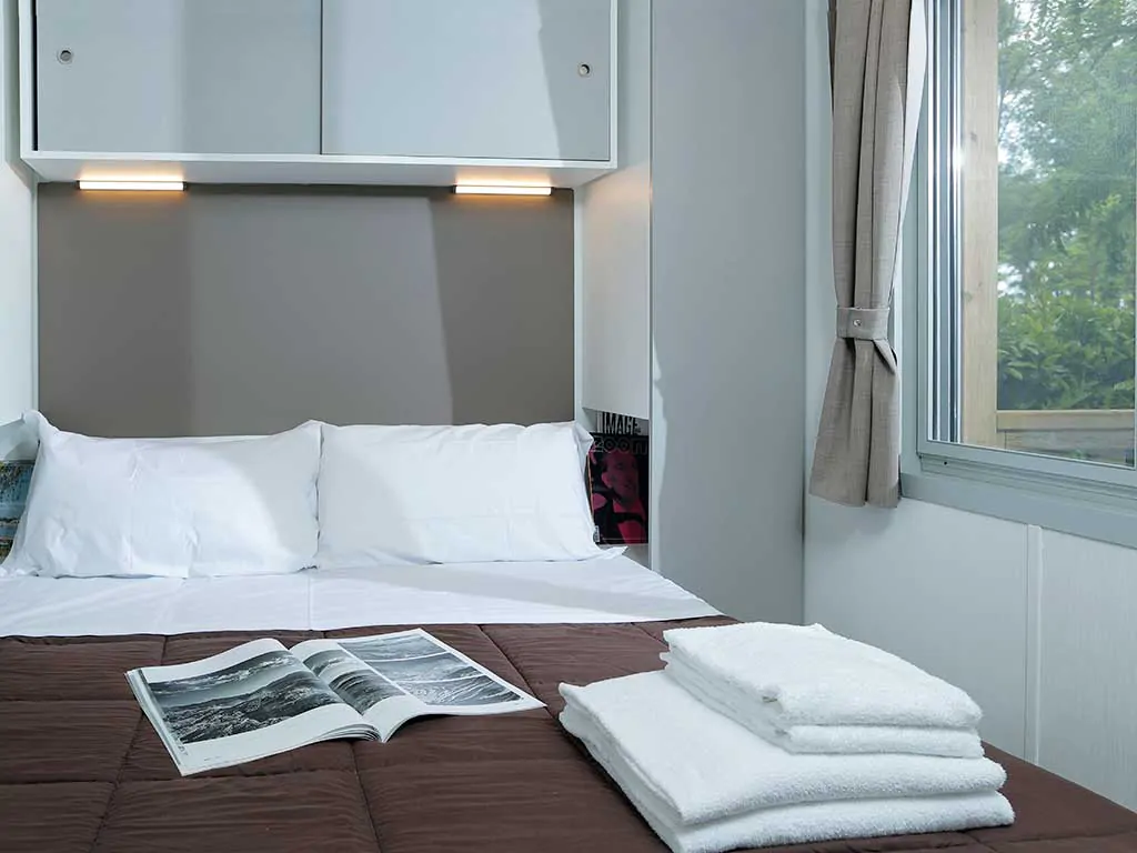 giotto-plus-mobile-home-bedroom-iii-1