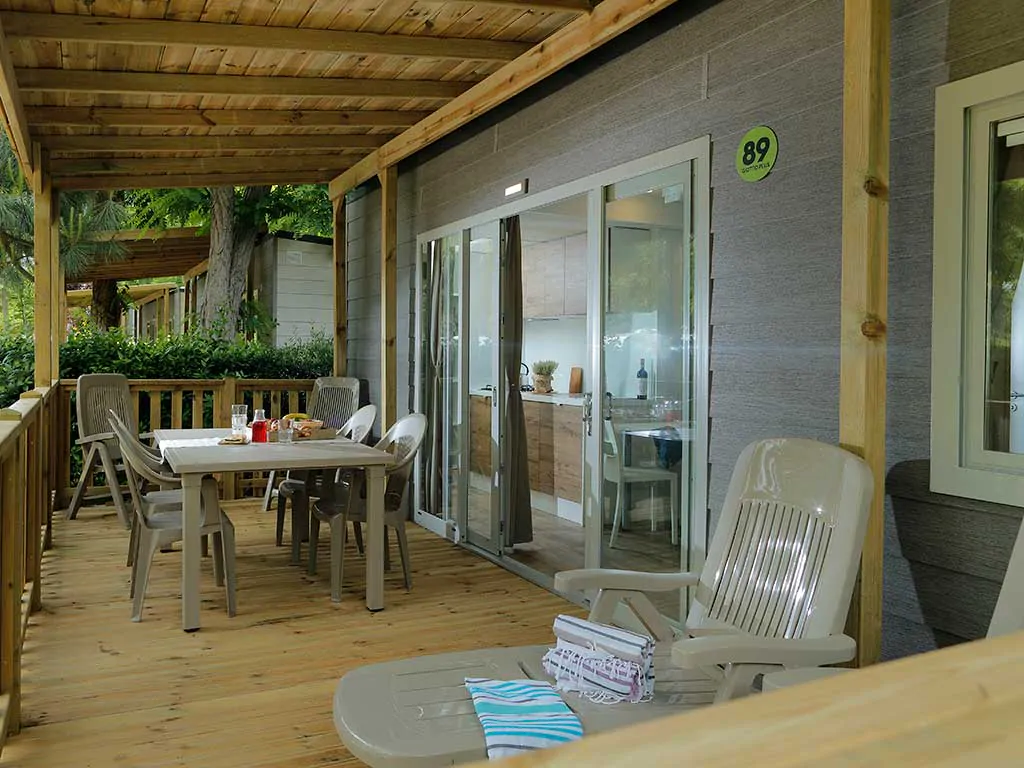 giotto-plus-mobile-home-terrace-1