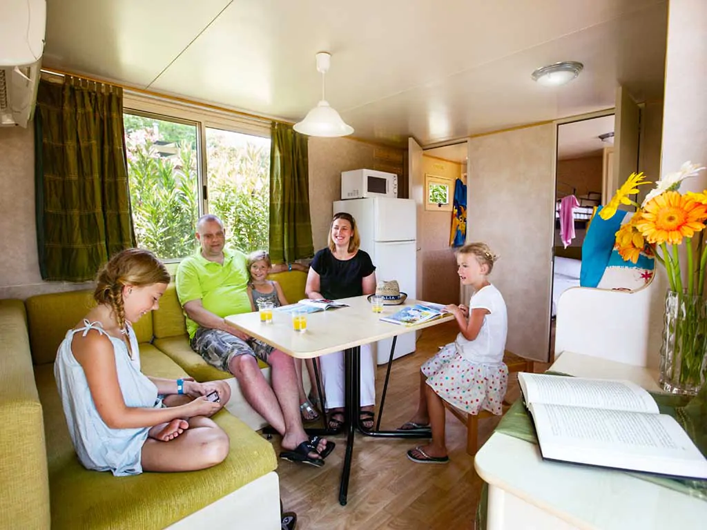 hu-stay-easy-mobile-homes-interior-iii-2