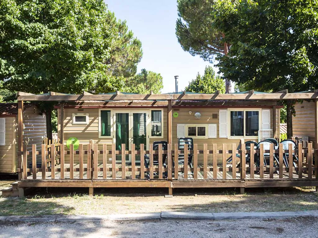 hu-stay-easy-mobile-homes-exterior