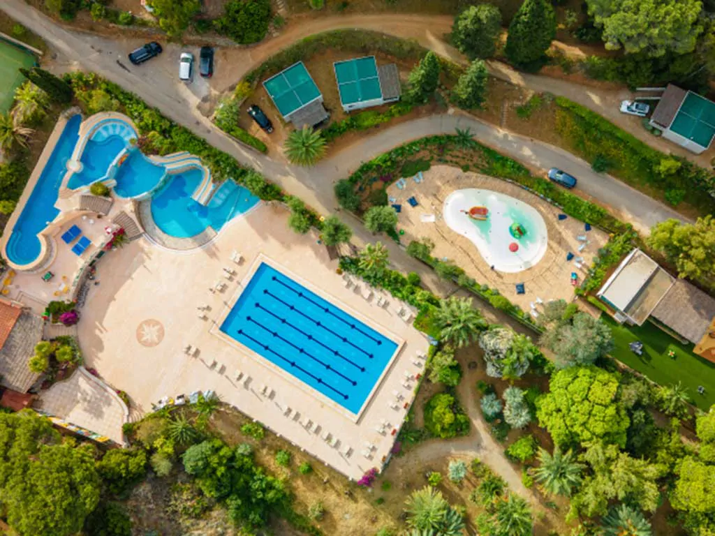 rosselba-le-palme-pools-ii