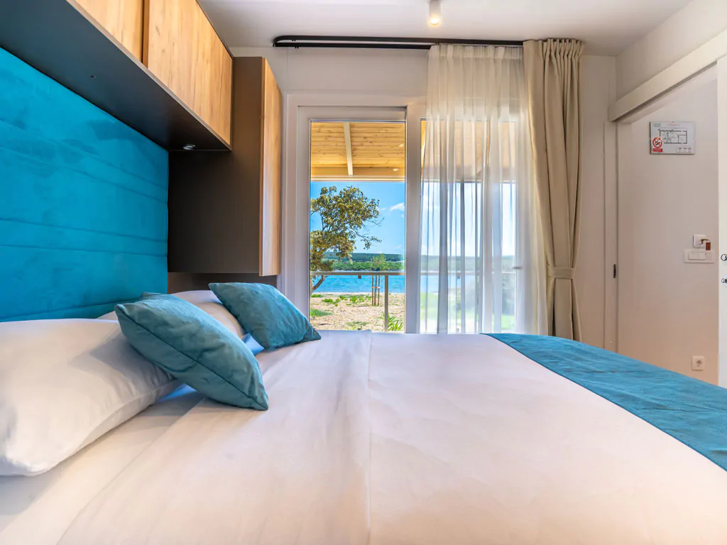 mobile-home-surf-beach-village-interior-double-beds-ii-2