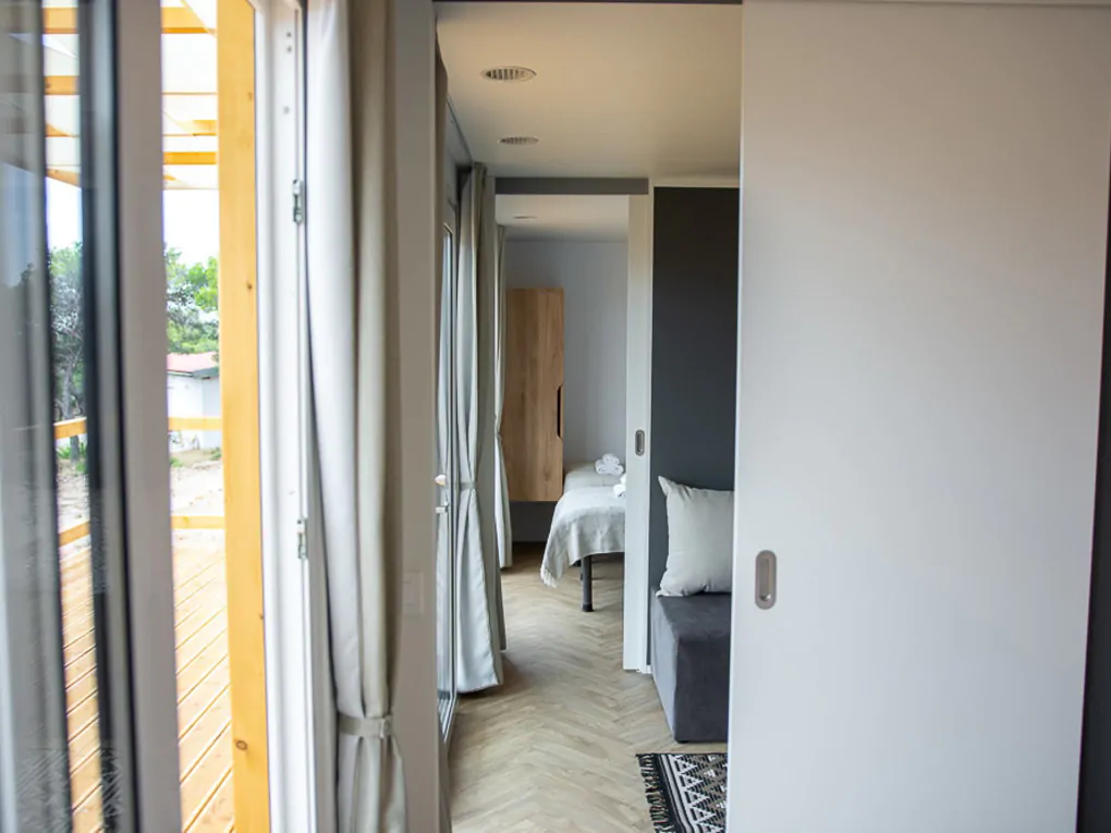 obonajn-island-resort-mobile-home-sun-lodge-m-interior