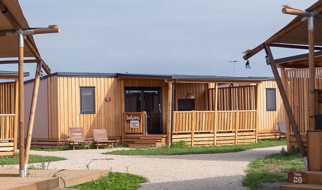 mobile-home-sunlodge-catalpa-exterior-3