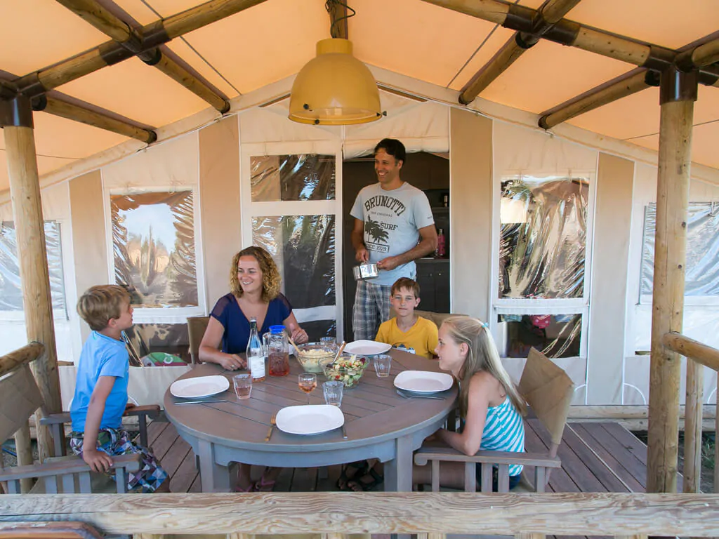 sunlodge-safari-tent-exterior-terrace-dining-area-3