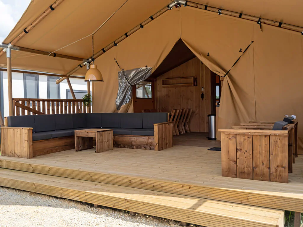 sunlodge-taiga-tent-exterior-terrace-i-3