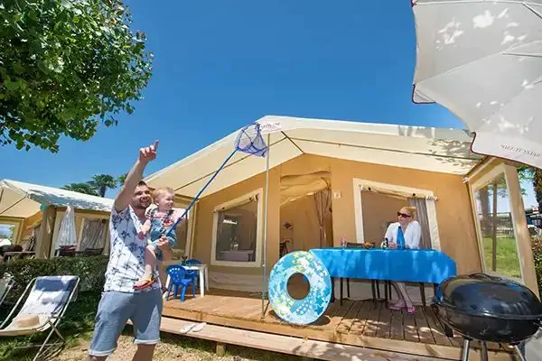tent-bungalow-for-5-persons-exterior-1