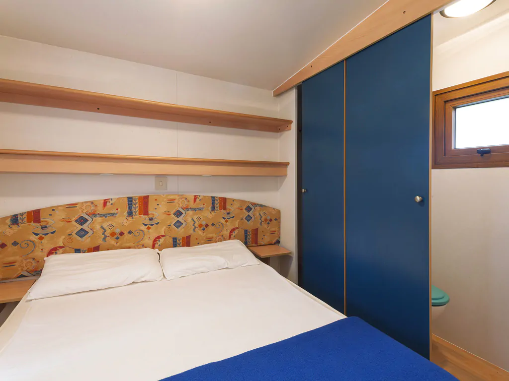 mobile-home-baia-comfort-interior-bedroom-2