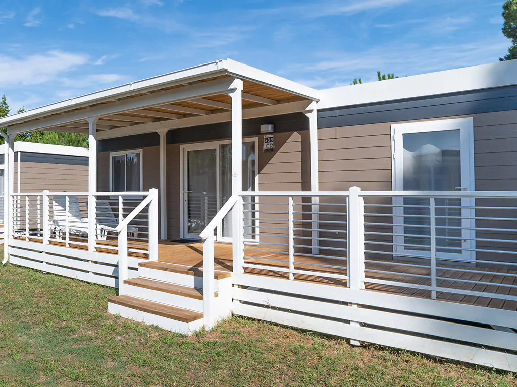 mobile-home-baia-elite-exterior-terrace