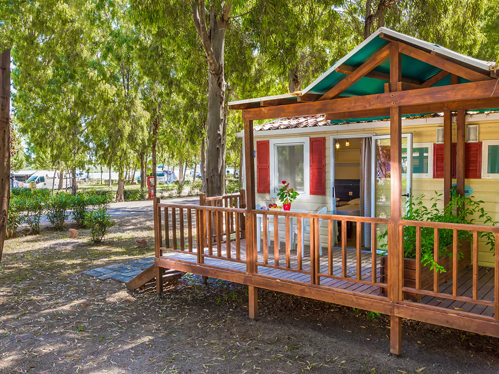 mobile-home-blu-resort-exterior-terrace