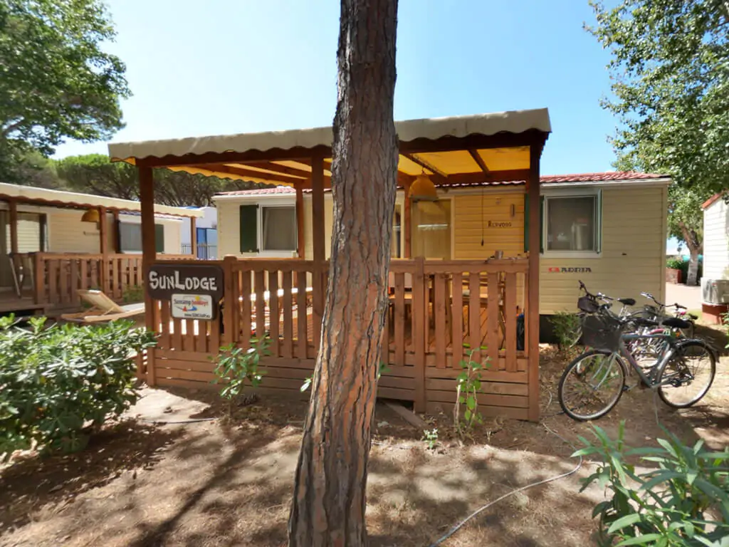 mobile-home-sunlodge-redwood-exterior-terrace-ii-8