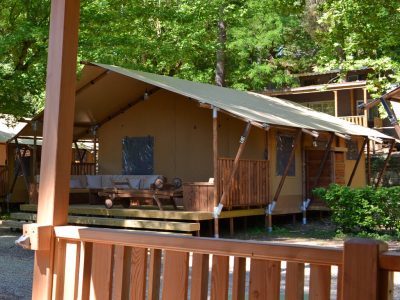 sunlodge-taiga-tent-exterior-terrace-2