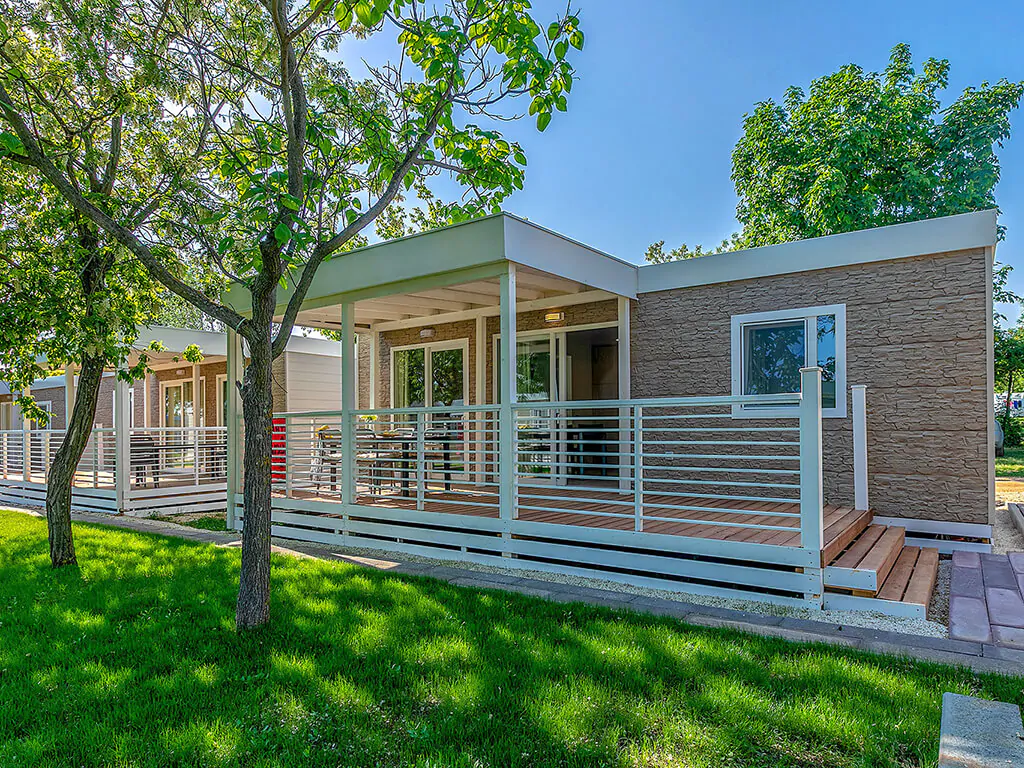 campsite-bivillage-mobile-home-superior-exterior-2
