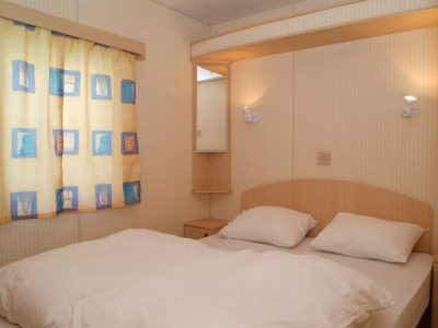 mobile-home-type-a-interiror-bedroom