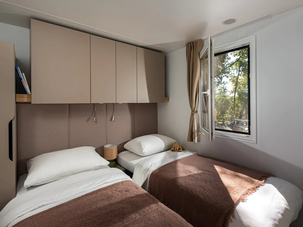 banki-green-istrian-village-mobile-home-interior-single-beds
