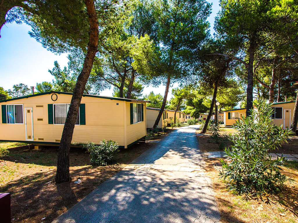camping-arena-indije-mobile-homes-exterior-2