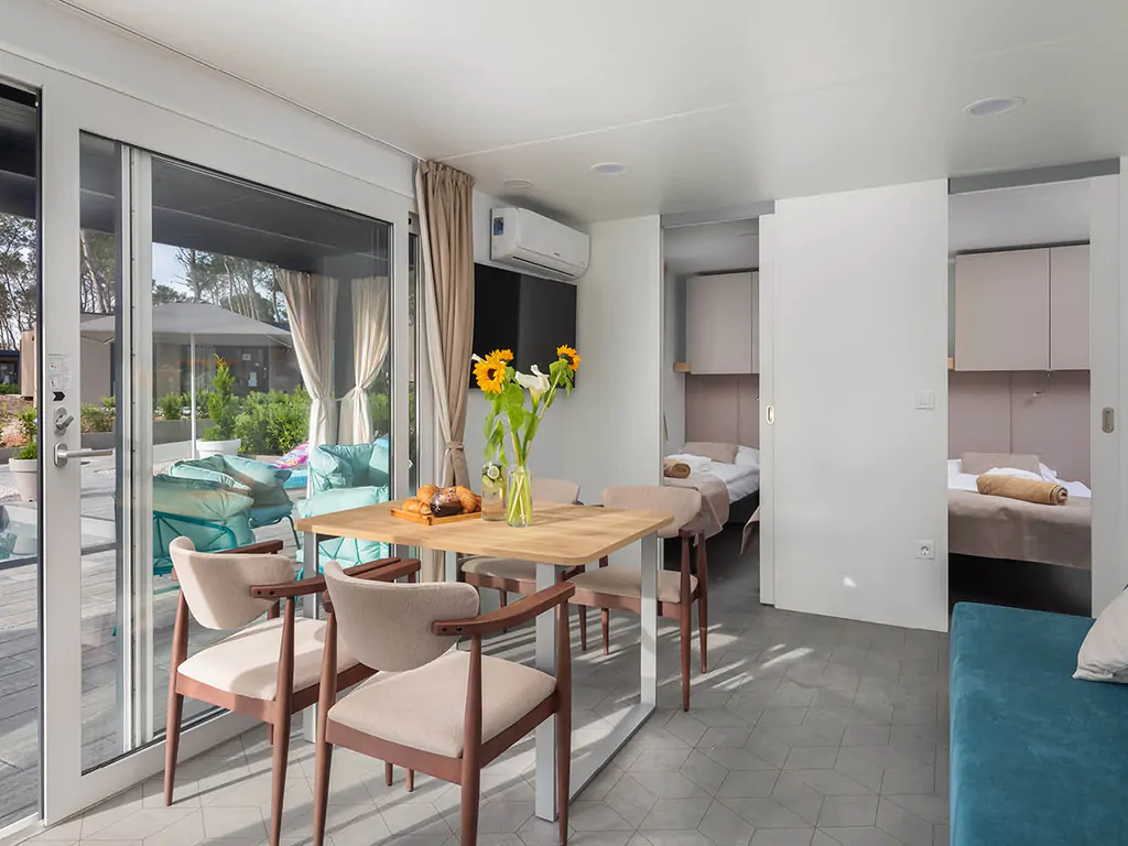 aminess-avalona-family-luxury-holiday-home-pool-living-room-terrace