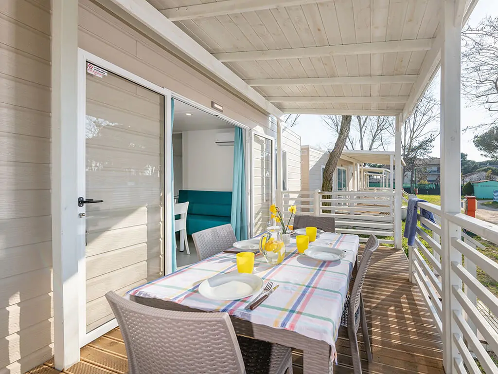 campsite-cenesatico-mobile-home-vega-exterior-terrace