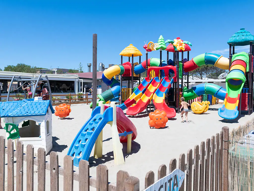 cesenatico-camping-village-kids-playground-slides-in-sand