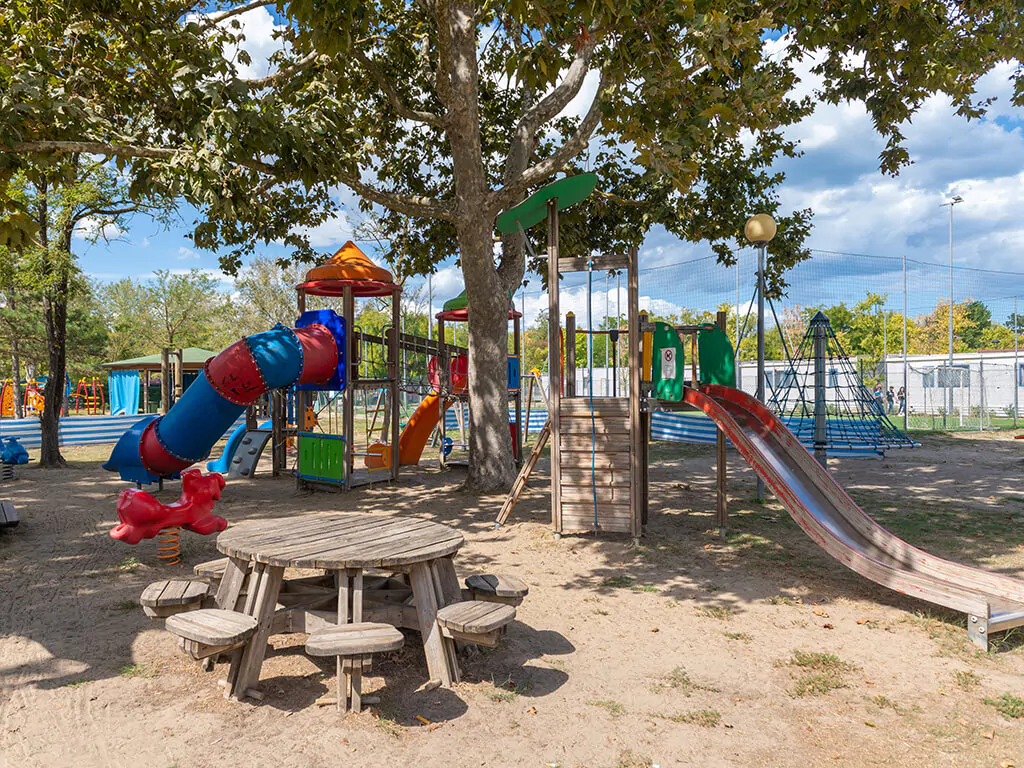 cesenatico-camping-village-sandy-kids-playground