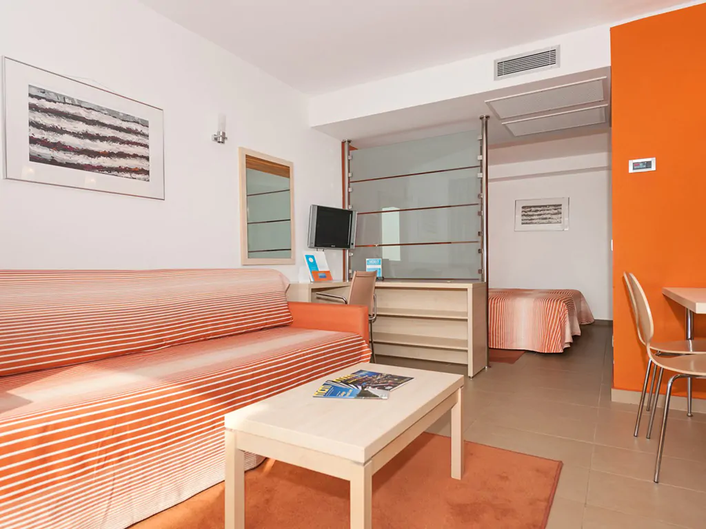 campsite-porto-sole-studio-apartment-interior-living-room-i