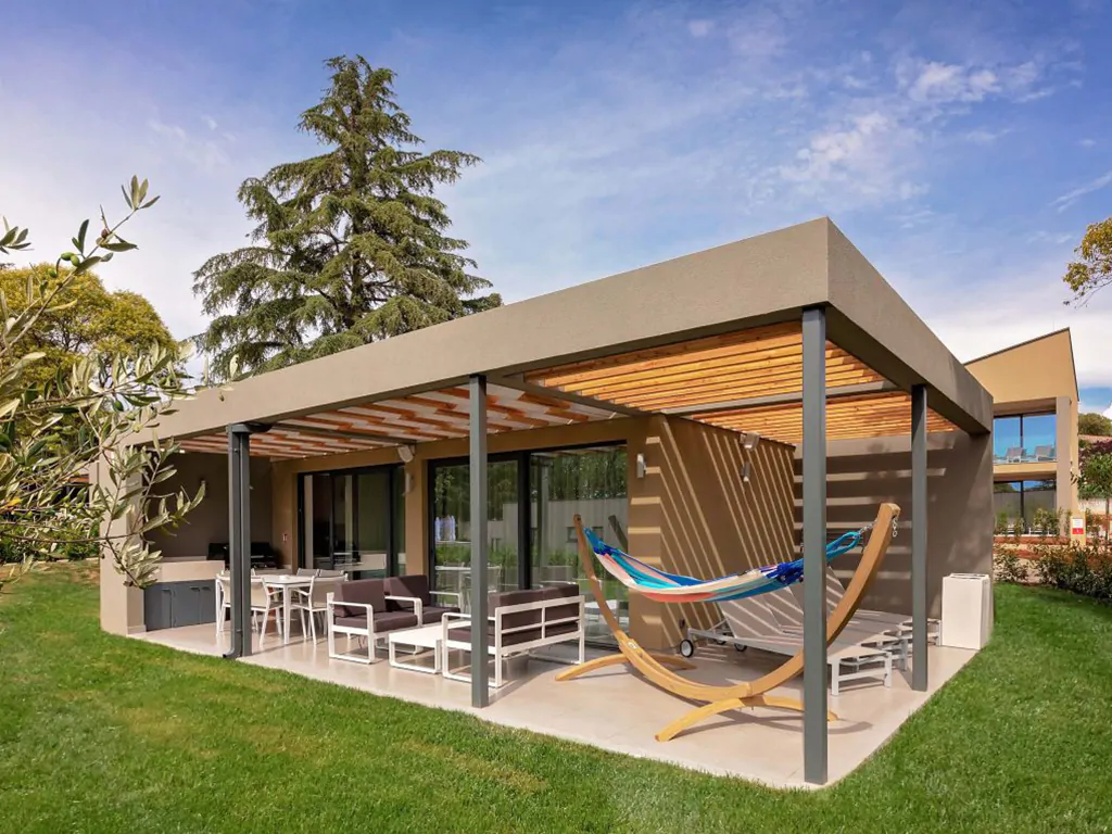 villas-park-resort-classic-villa-exterior-terrace-4