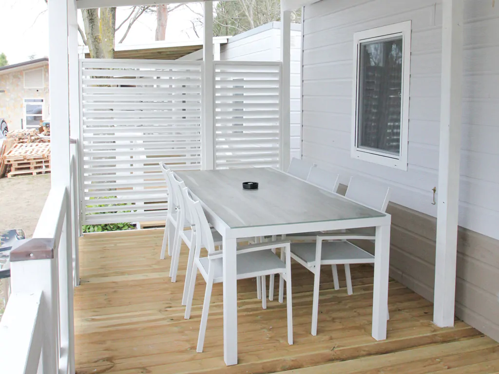 happy-camp-happy-superior-exterior-dining-table