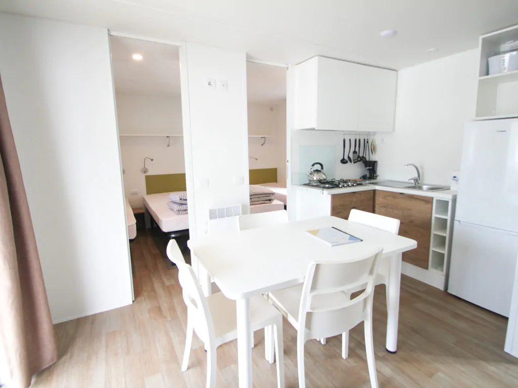happy-camp-happy-superior-interior-kitchen