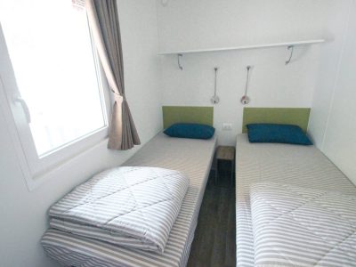 happy-camp-happy-superior-interior-bedroom-4