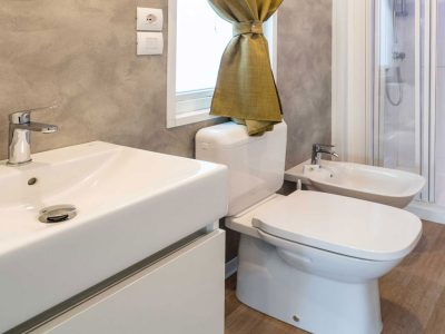 lodge-comfort-interior-bath-room