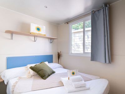 lodge-interior-bedroom