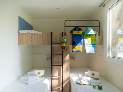 lodge-interior-bunk-beds