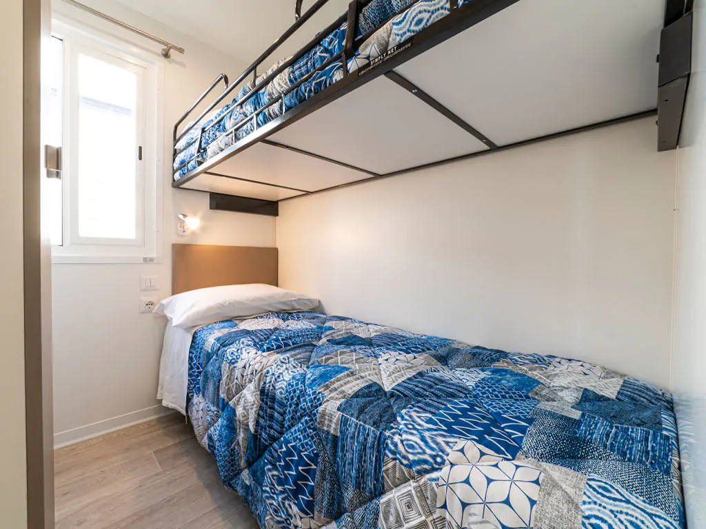 baia-revolution-plus-interior-bunk-bed
