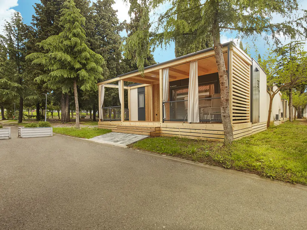 campsite-adria-ankaran-mobile-home-premium-exterior-terrace-i