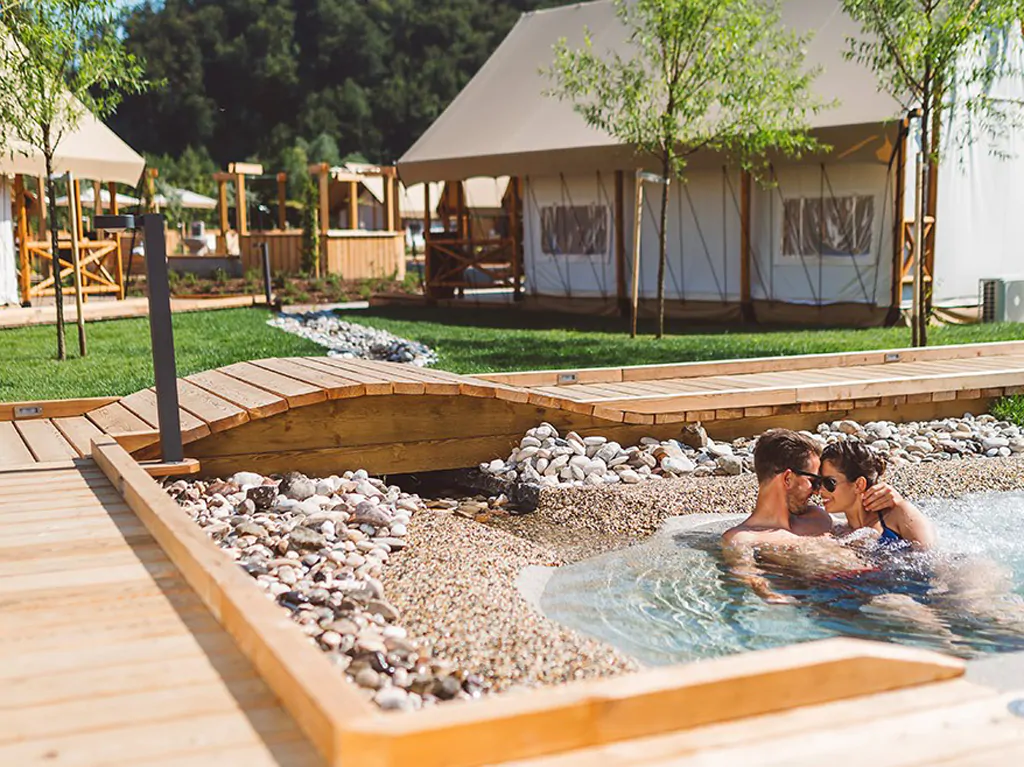 kamp-natura-terme-olimia-glamping-tent-m-exterior-private-pool