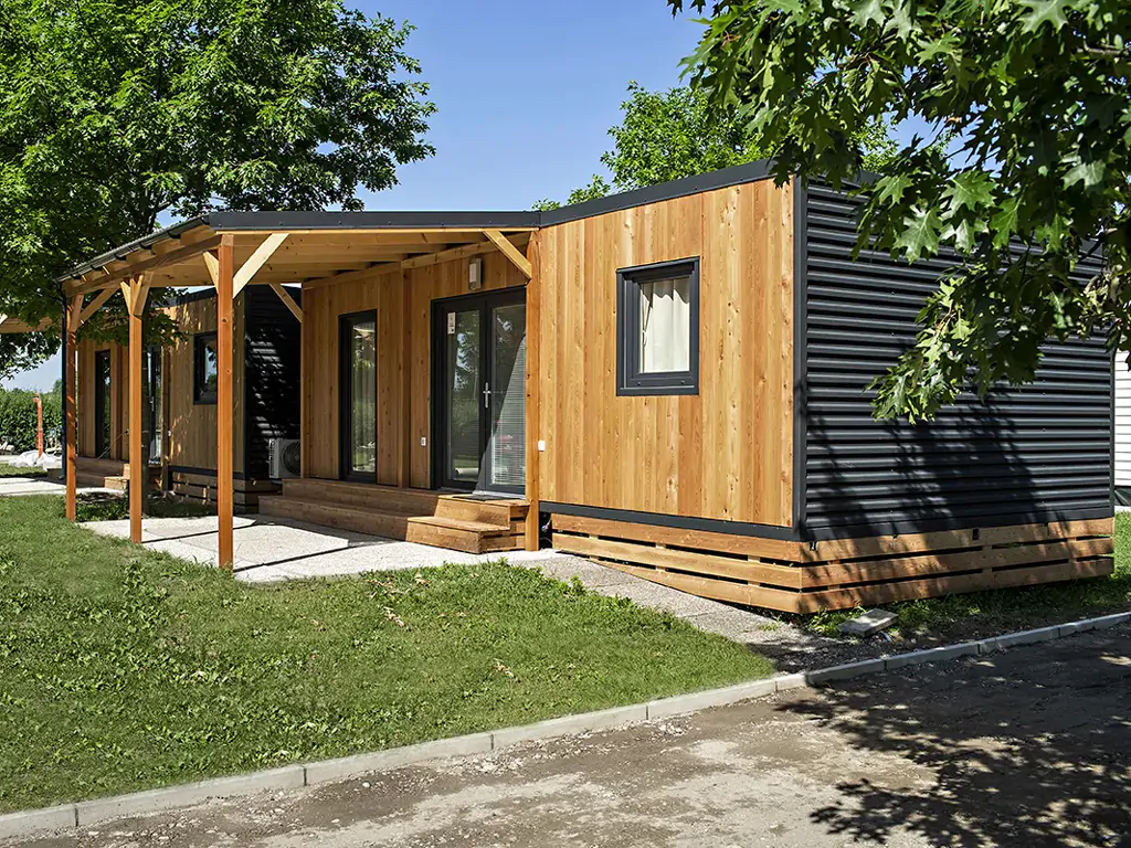 campsite-terme-ptuj-exterior-mobile-home-front-view