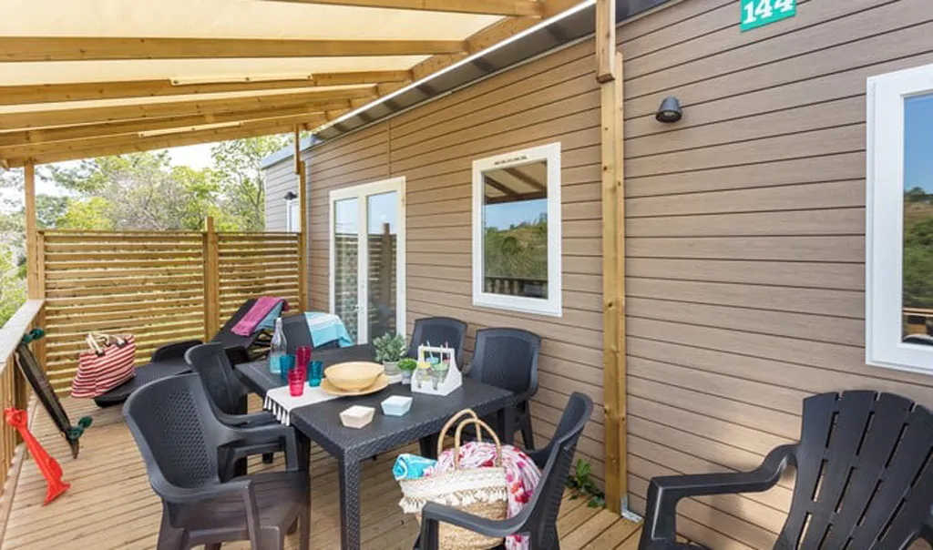 lanterna-premium-camping-resort-premium-c-exterior-terrace