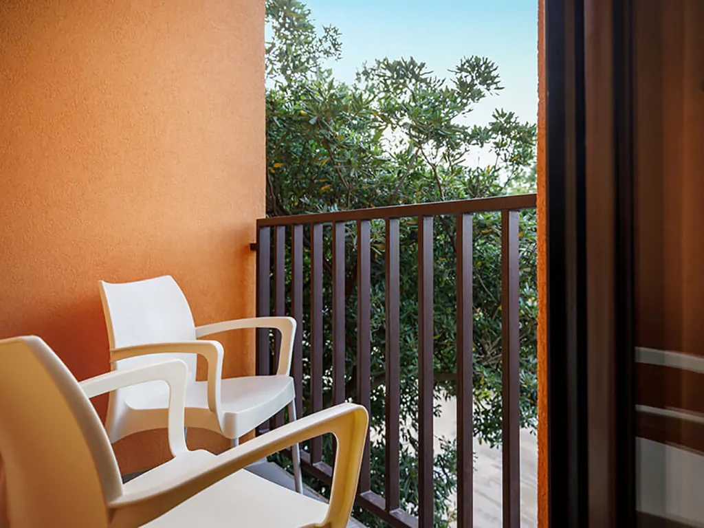 san-marino-camping-resort-balcony