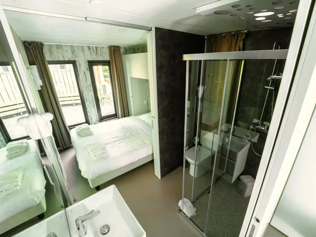vacanze-glamping-boutique-interior-overview