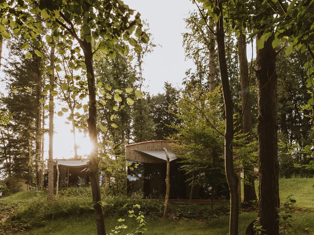 falkensteiner-premium-camping-lake-blagus-lake-middle-row-house-exteriro-front-view