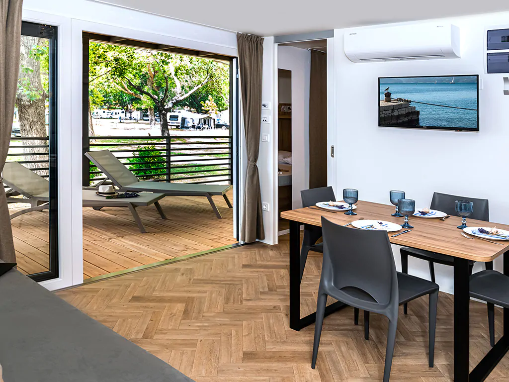 campsite-galeb-mobile-home-adria-superior-c-living-room-terrace