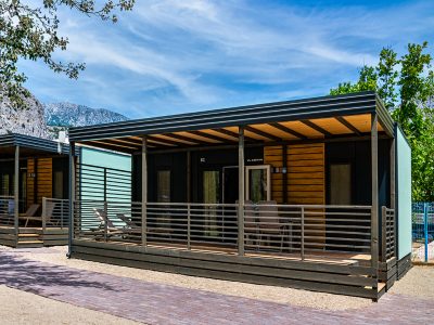 campsite-galeb-mobile-home-terrace-exterior-mountain-view