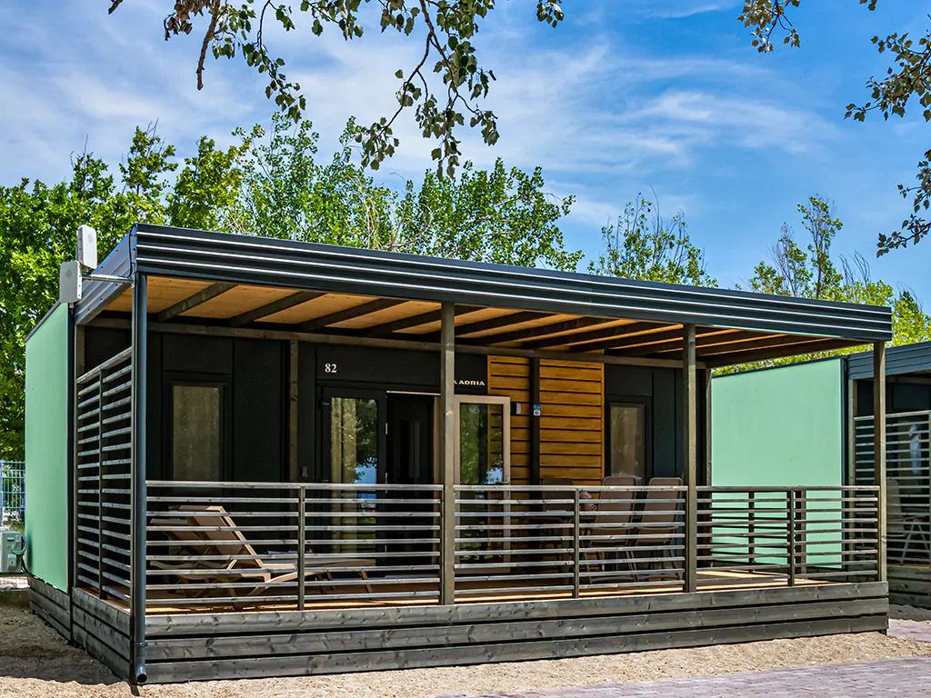 campsite-galeb-mobile-home-terrace-exterior