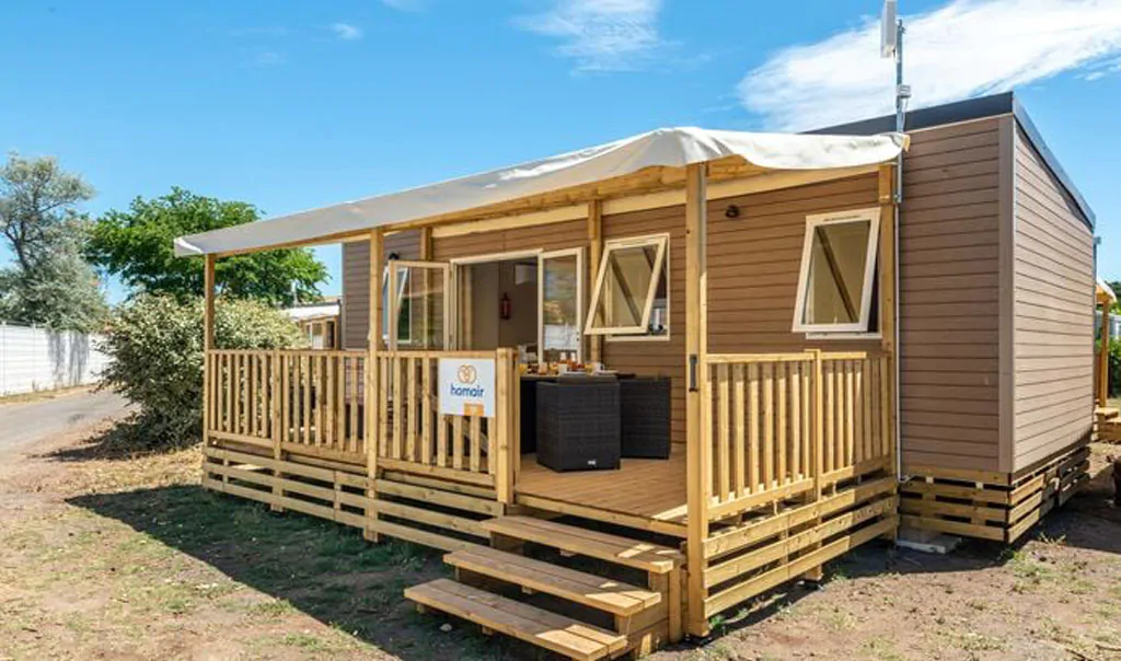 campsite-park-umag-mobile-home-premium-blacony-for-6-persons-exterior-terrace