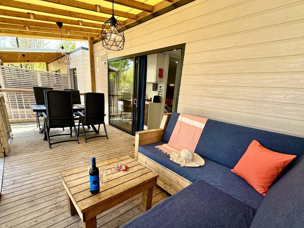 mobile-home-estivo-premium-deluxe-exterior-terrace-outdoor-garniture-i