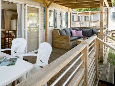 camping-simuni-premium-lounge-six-persons-exterior-terrace-sofa