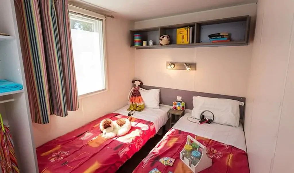 campsite-simuni-classic-interior-single-bed