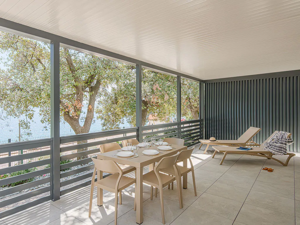 elements-camping-selce-superior-olive-sea-view-interior-terrace