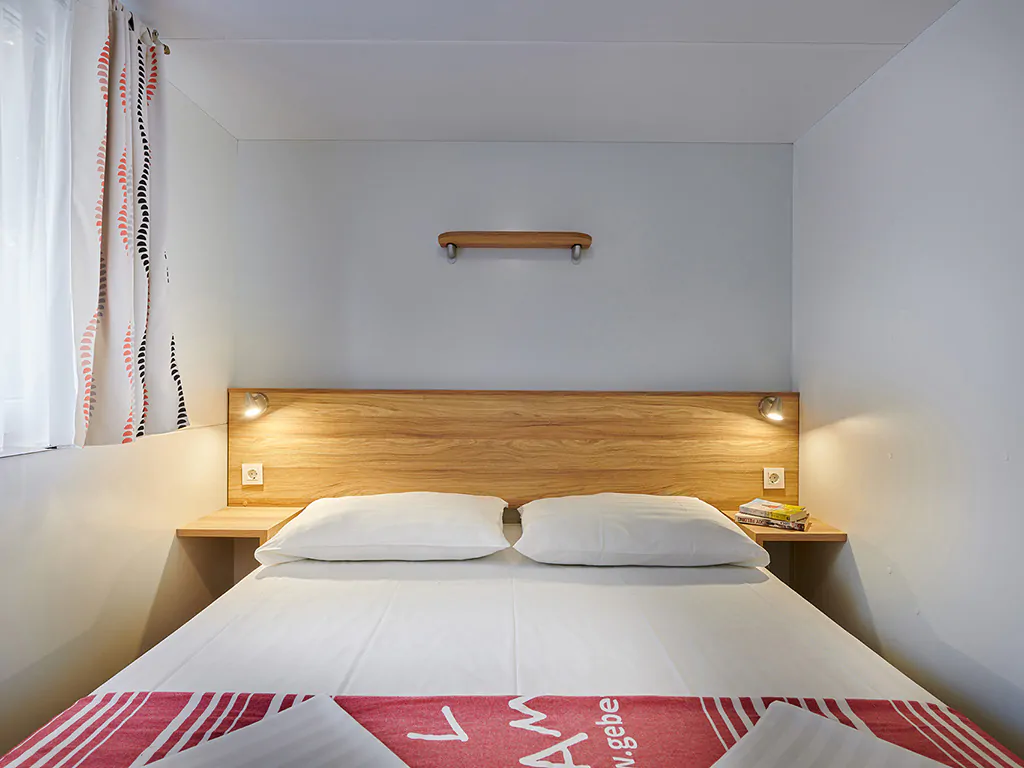 mobile-home-premium-i-interior-bedroom-5