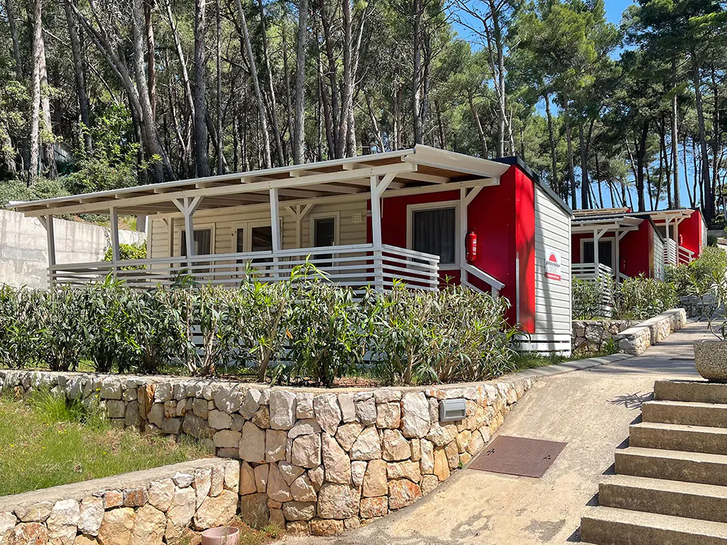 camping-bijar-mobile-home-premium-terrace